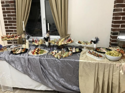 Праздничный стол на 5 персон Catering4you, агрегатор кейтеринг-услуг