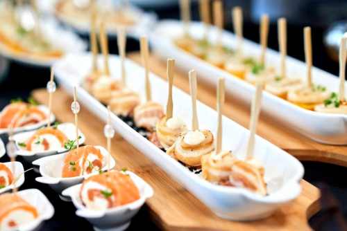 Сэт "Для наших мужчин" на 10 персон Catering4you, агрегатор кейтеринг-услуг